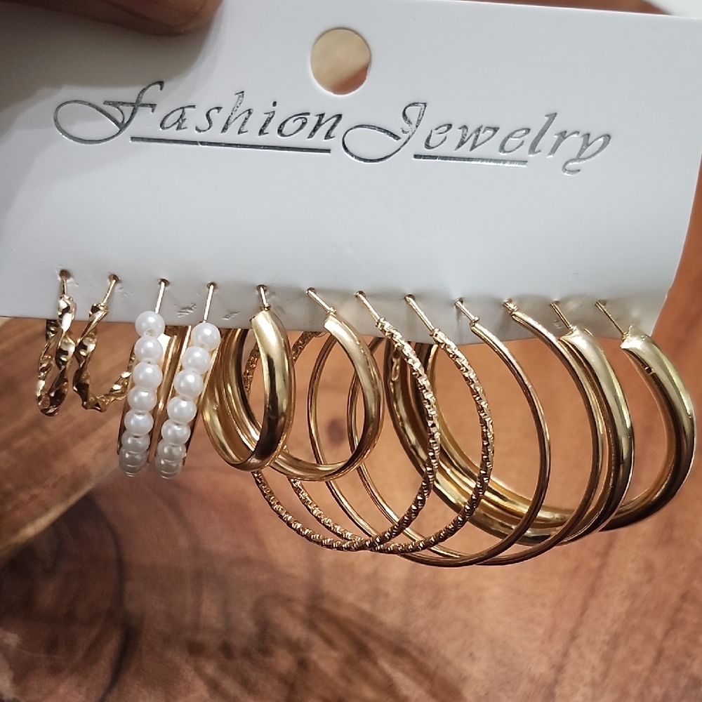 6pck. Gold Hoop Fashion Earring Set NWT